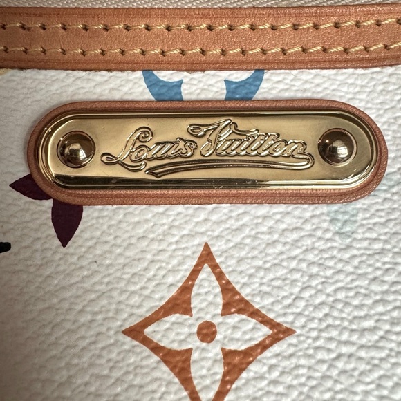 VINTAGE LOUIS VUITTON Murakami White Multicolor Monogram Milla PM Pochette GHW - Picture 13 of 16